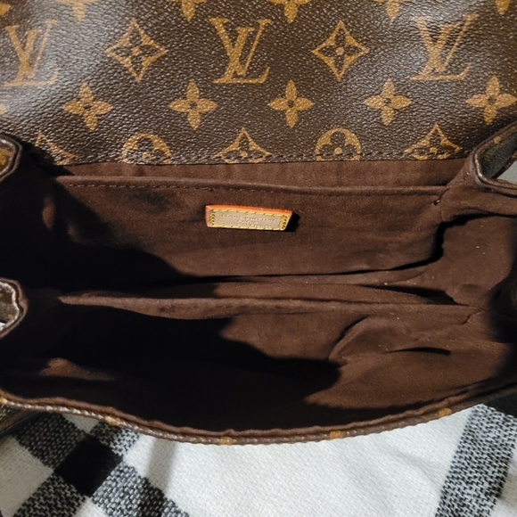 Purse - Picture 3 of 5